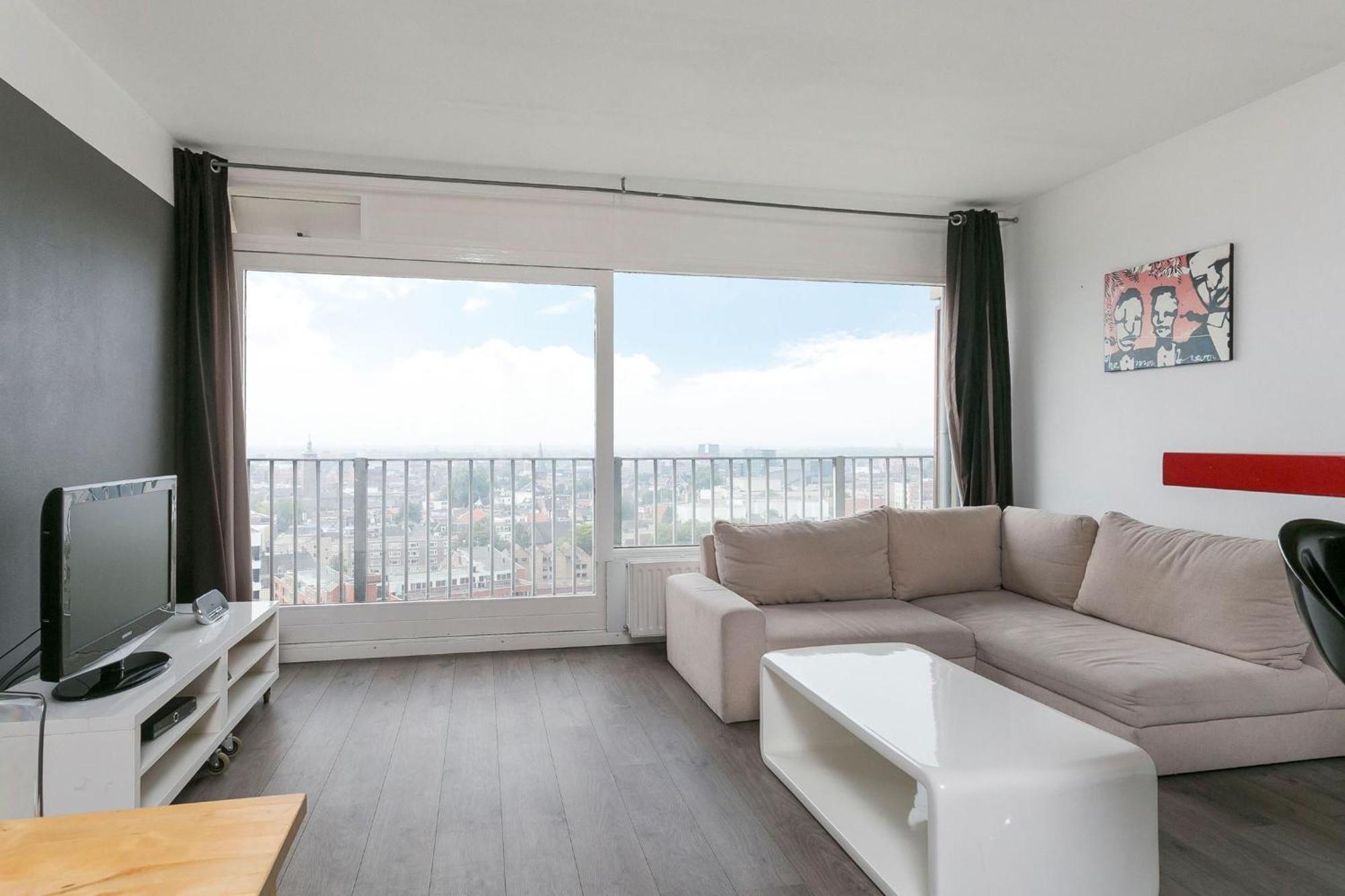 City Centre Apartment With A Beautiful View #Expat Енсхеде Екстериор снимка