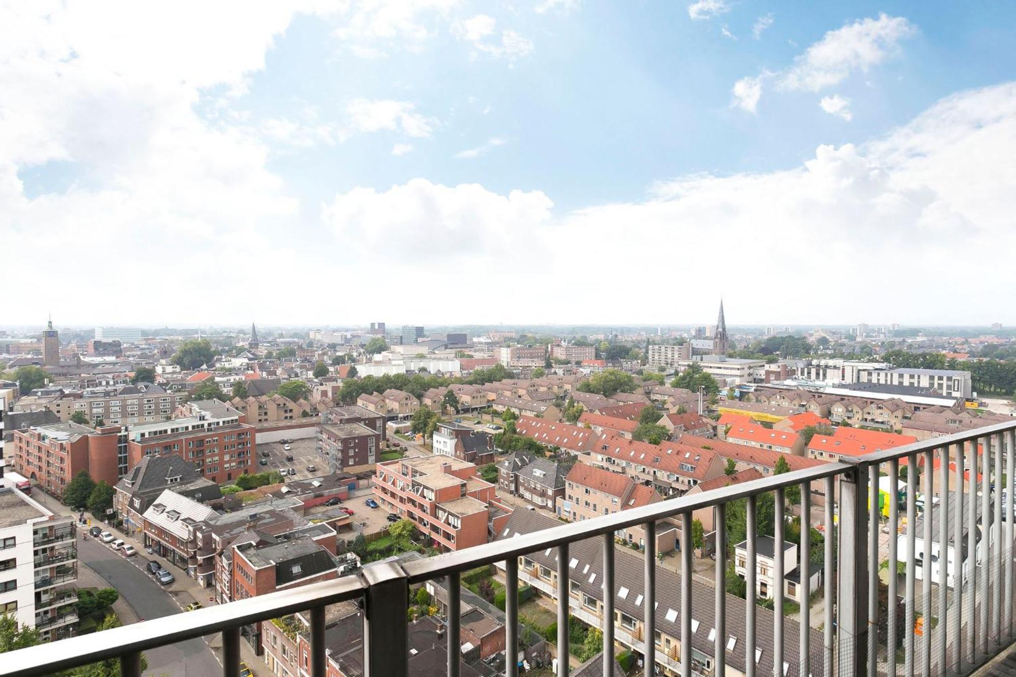 City Centre Apartment With A Beautiful View #Expat Енсхеде Екстериор снимка